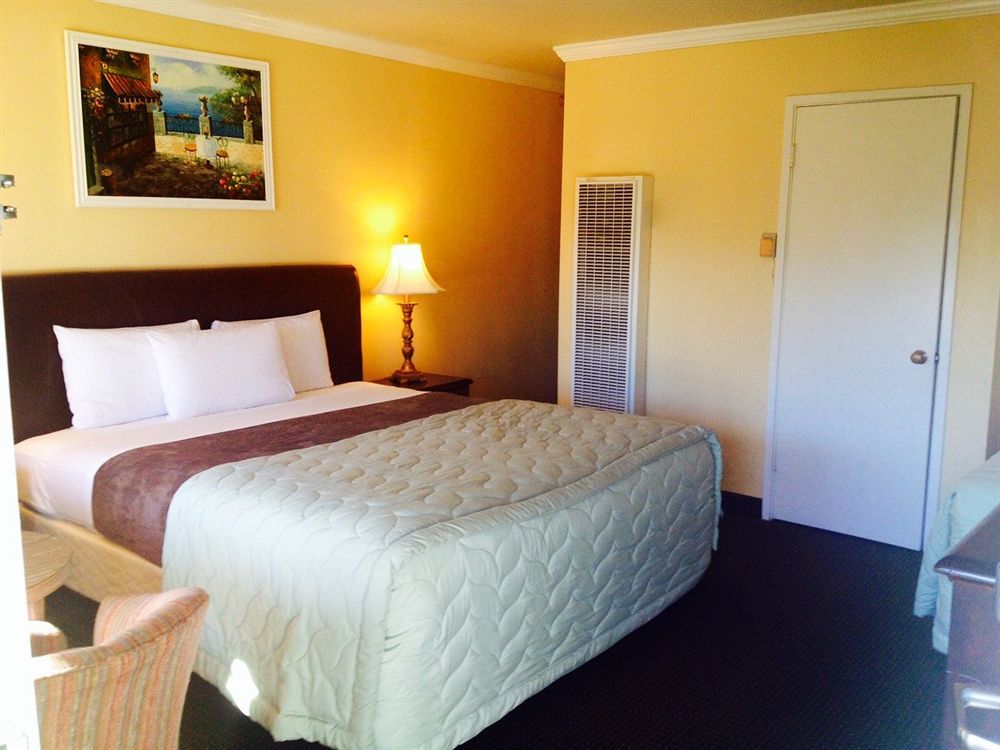 Inn By The Bay Monterey Buitenkant foto